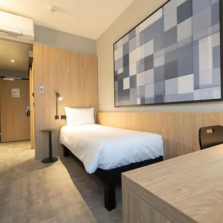 Ibis Chur-3